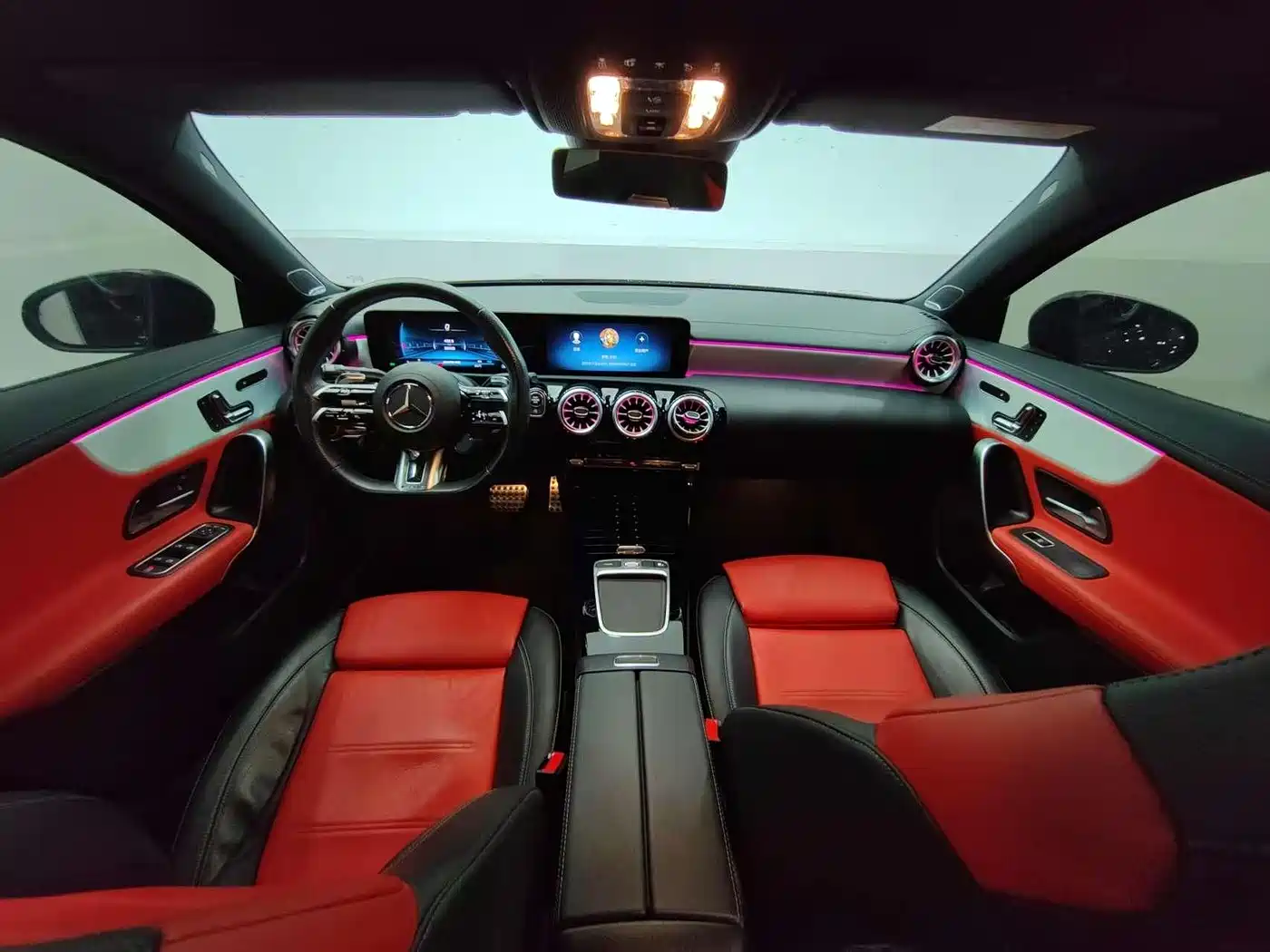 Mercedes-Benz A-Class AMG (Import) 2024 AMG A 35 4MATIC фото 10