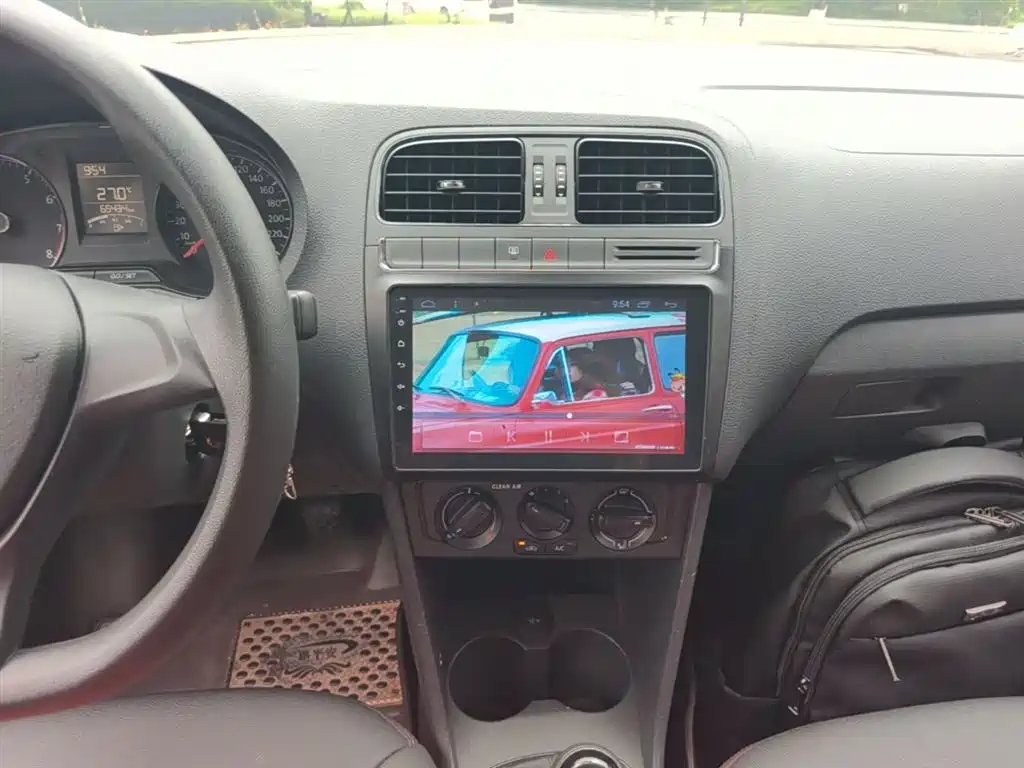Volkswagen Polo 2016 1.4L Manual Trend фото 13