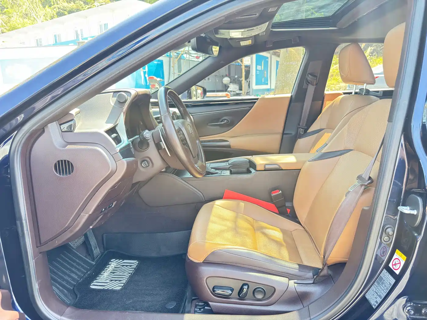 Lexus ES 2020 Model 300h Excellence Edition China V фото 8