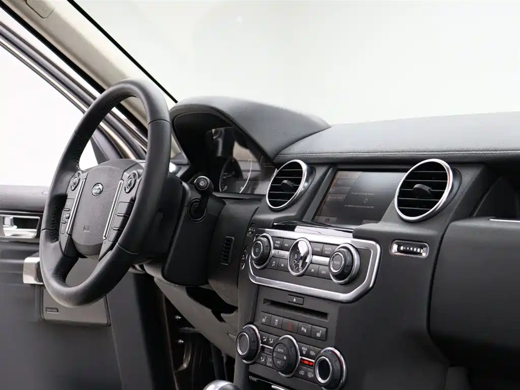 Land Rover Discovery 2011 3.0 SDV6 HSE Diesel фото 12