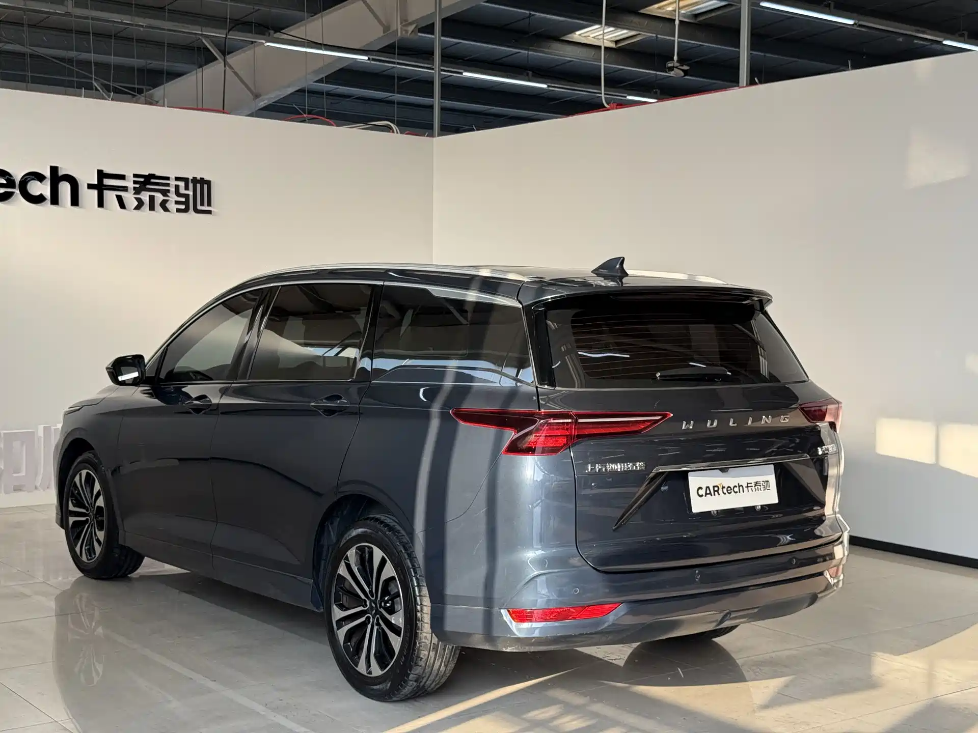 Photo 7 - Wuling Motors Wuling Victory