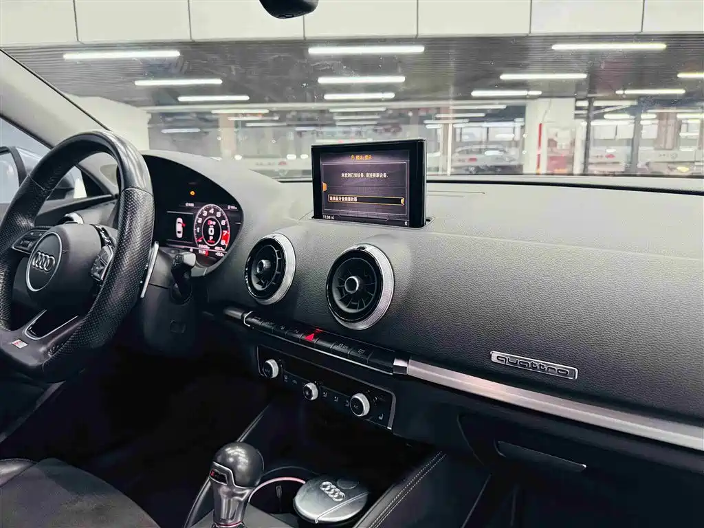 Audi S3 2017 S3 2.0T Limousine фото 27