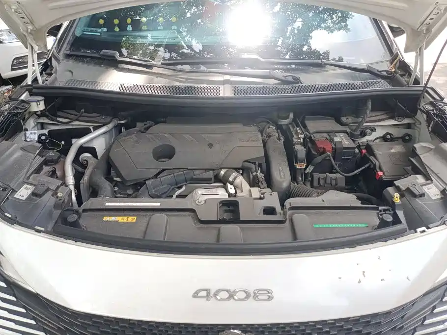 Фото 10 - Peugeot 4008