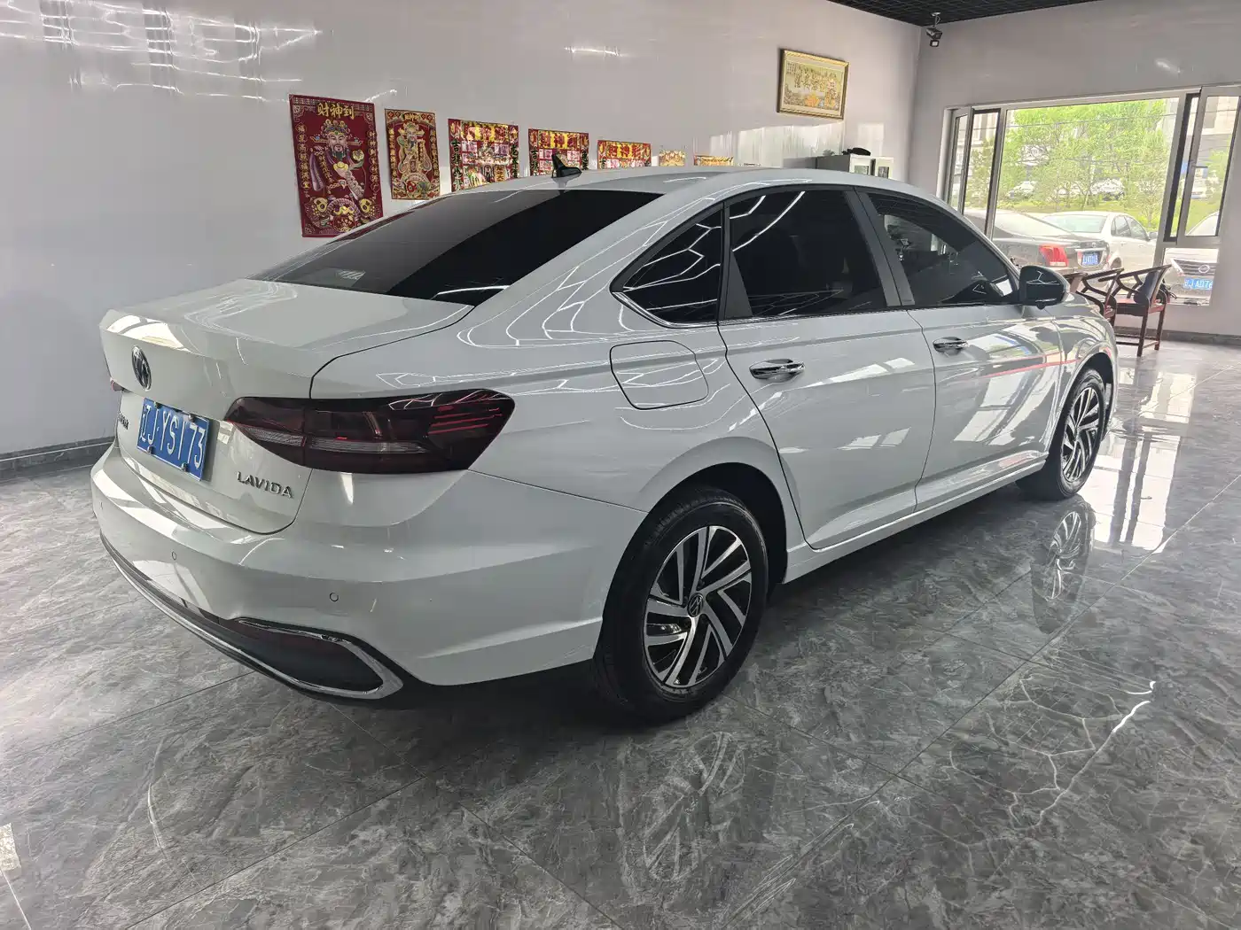Volkswagen Lavida 2023 Facelift 1.5L Automatic 5 Million Edition фото 5