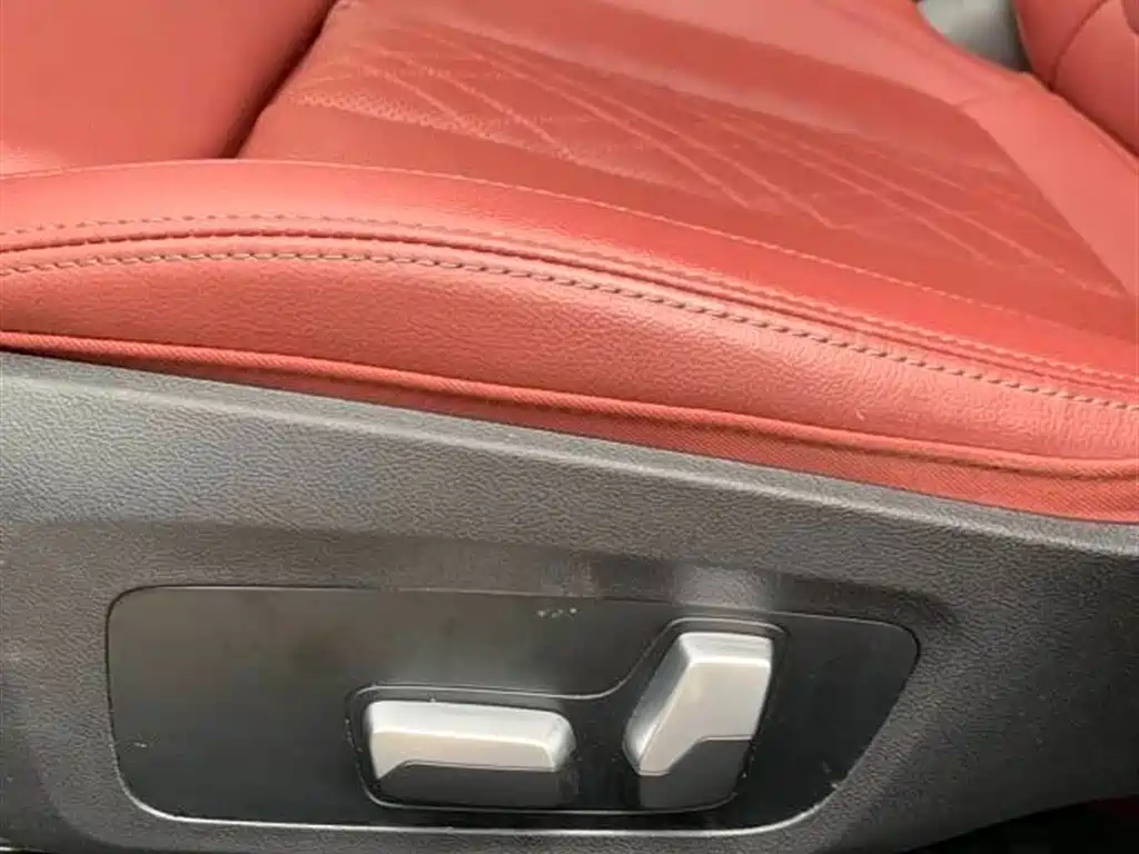 BMW 3 Series 2022 320i Sport Package фото 9