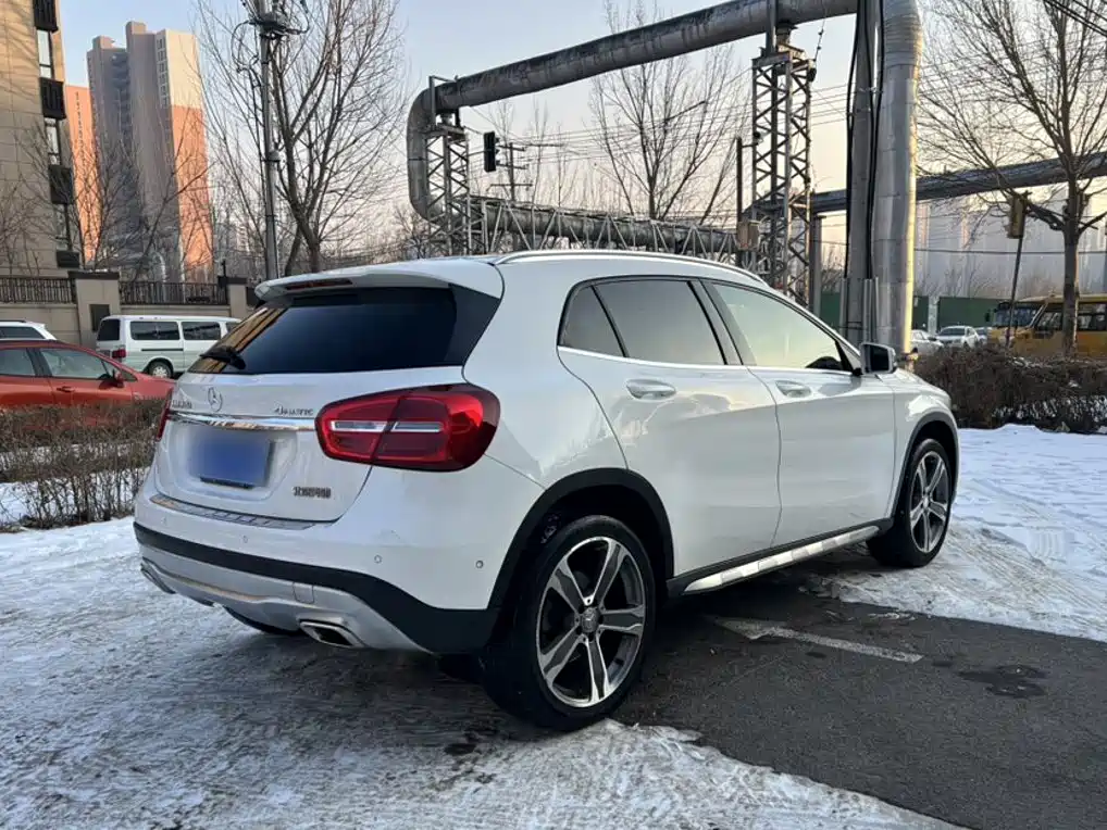 Mercedes-Benz GLA 2015 2015 GLA 220 4MATIC Luxury