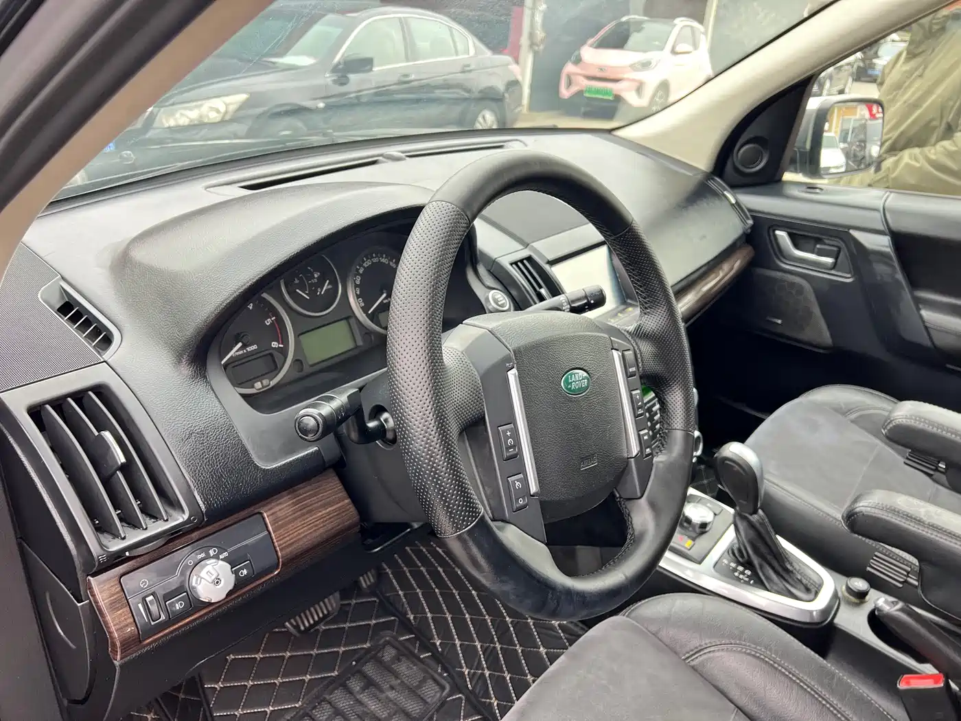 Land Rover Freelander 2 2011 2.2T SD4 HSE Diesel фото 8