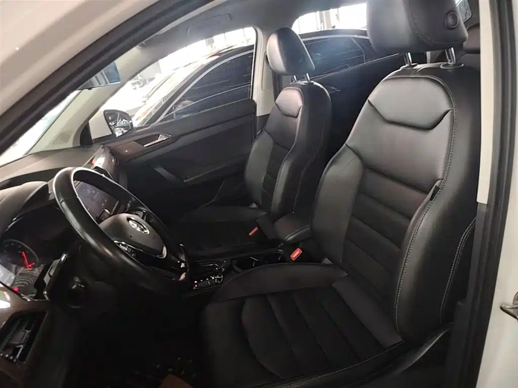 VOLKSWAGEN TUYUE