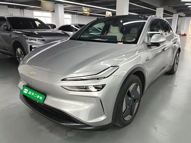 Onvo L60 60kWh, задний привод