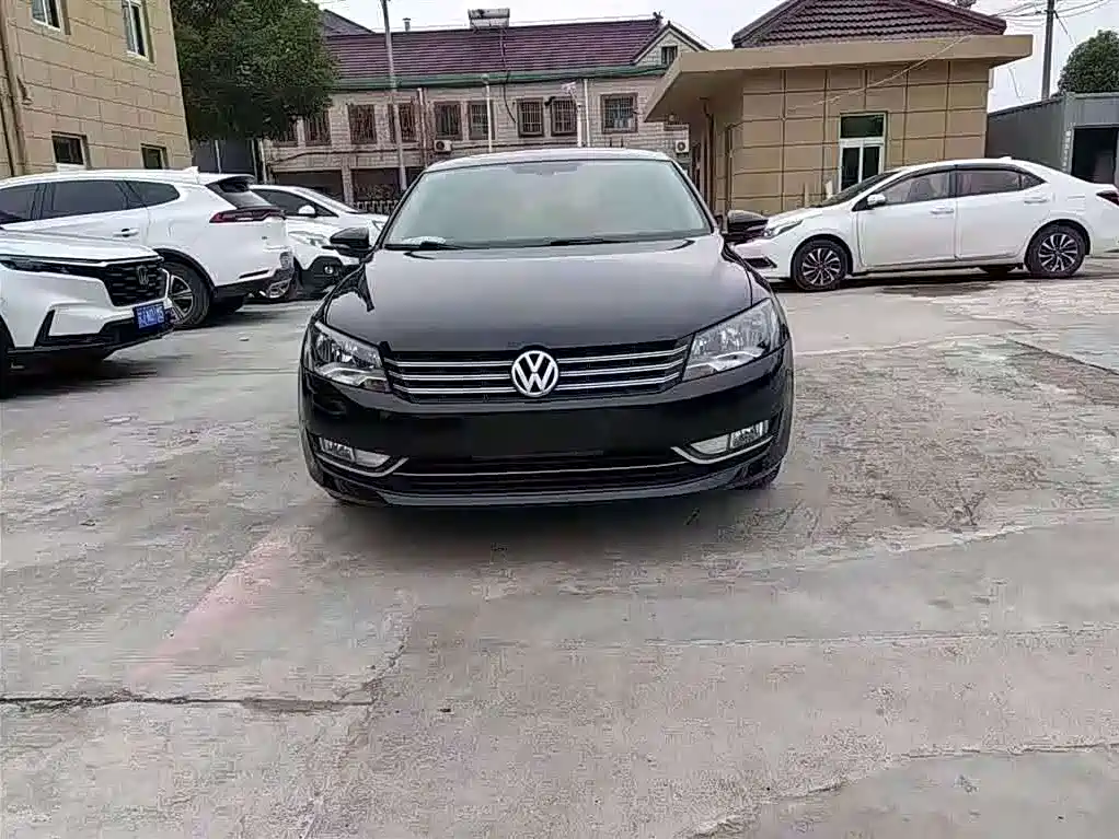 Photo 1 - Volkswagen Passat