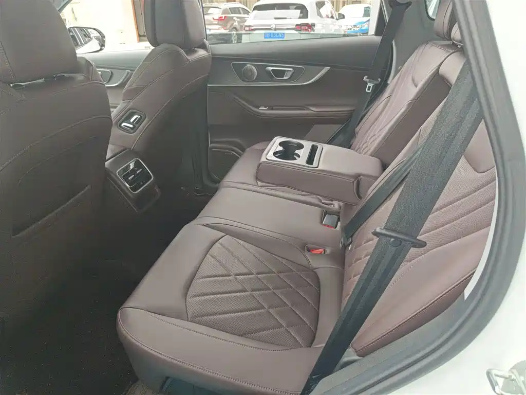 Chery Tiggo 8 PRO 2023 2022 290T 2WD Vast Version 5-Seater