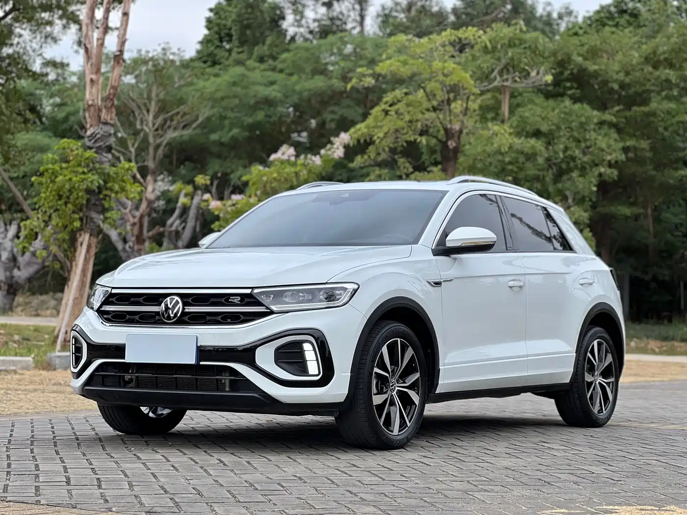 Volkswagen T-ROC 2023 300TSI DSG 2WD Dawn Edition