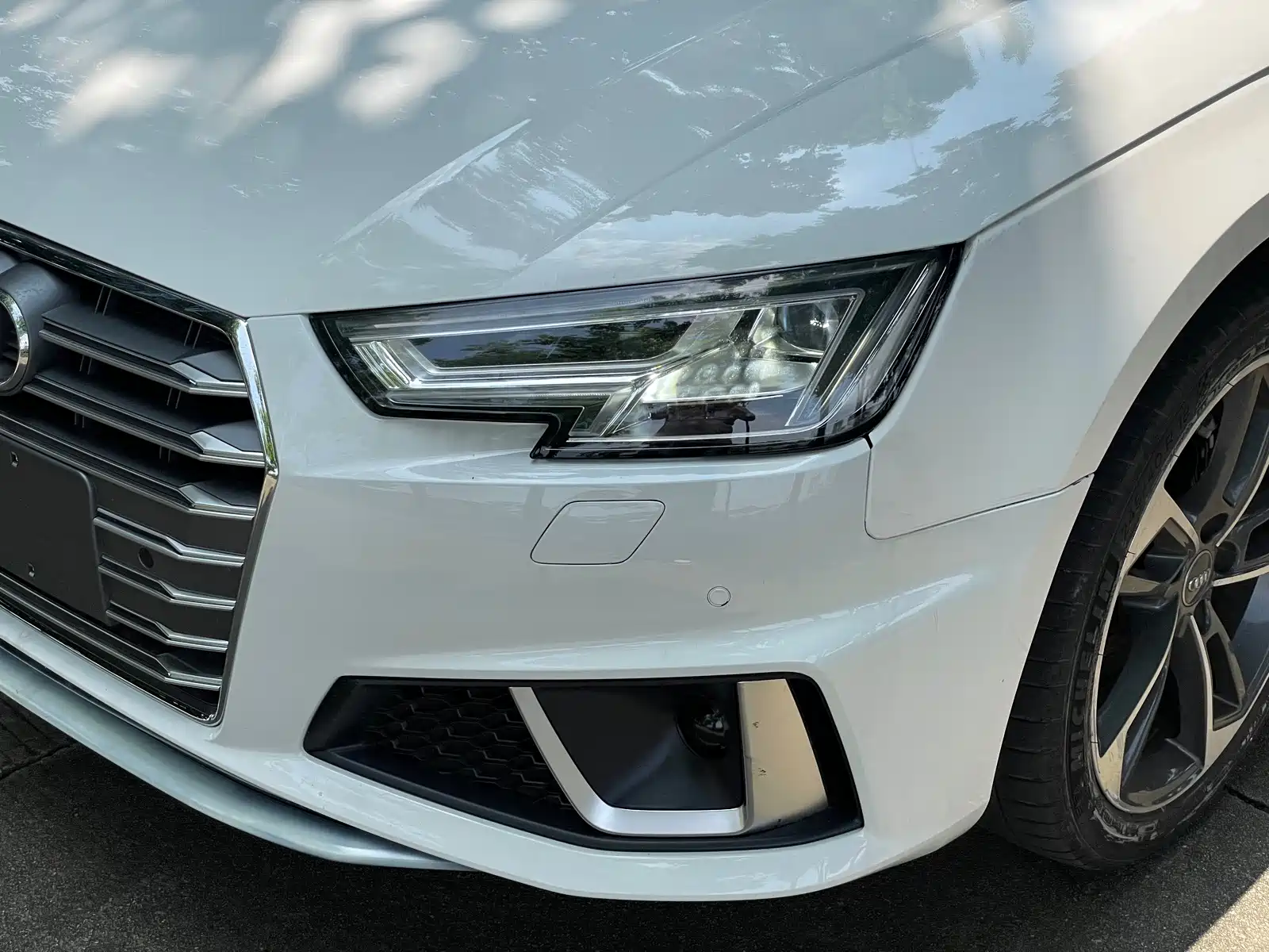 Фото 2 - Audi A4L