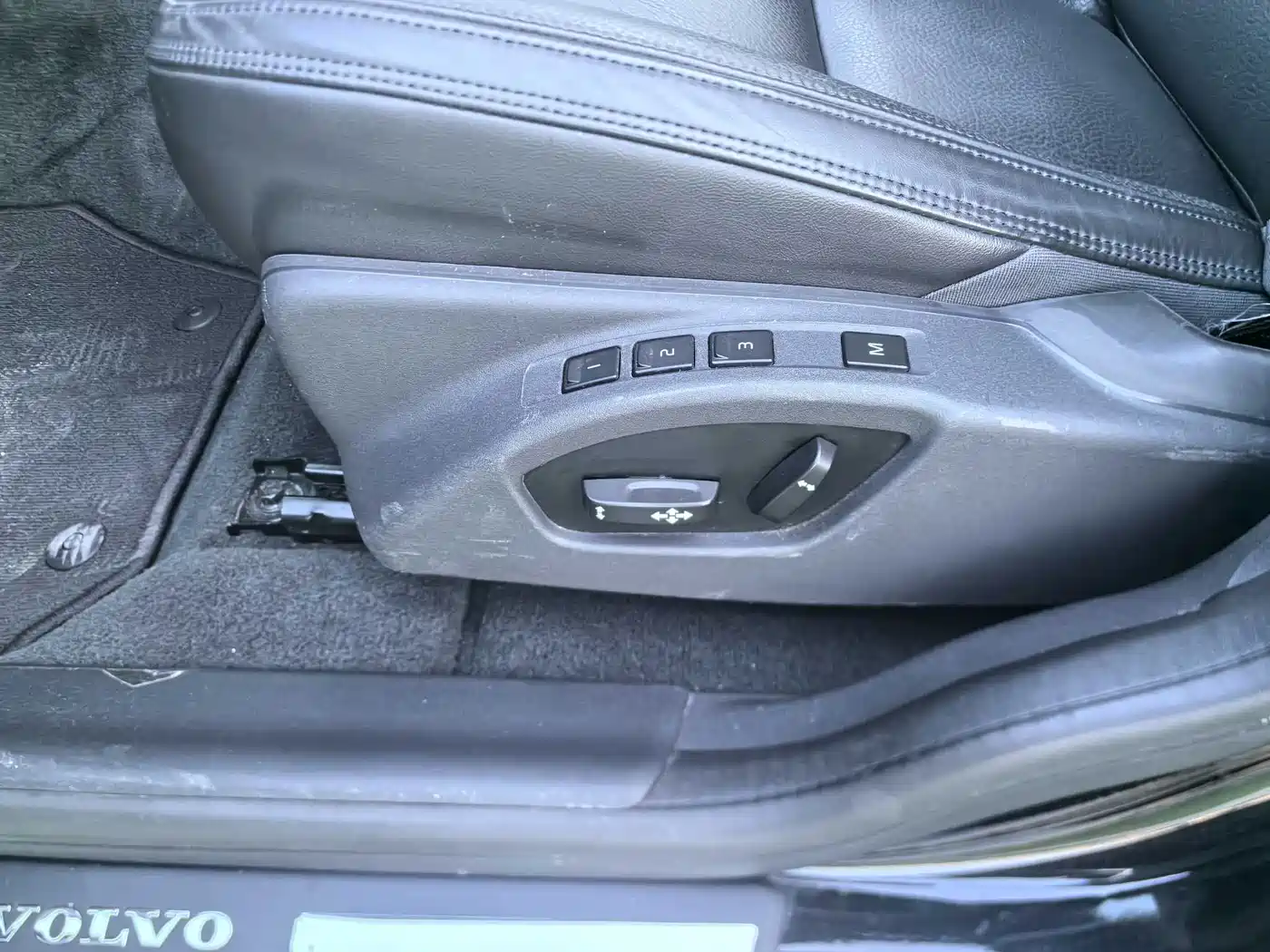 Volvo XC60 (Import) 2013 2014 T5 Zhiyi Edition