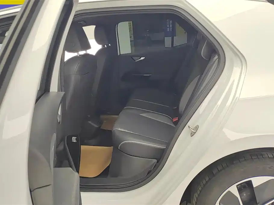 Volkswagen ID.3 2025 Smart Outstanding Edition фото 11