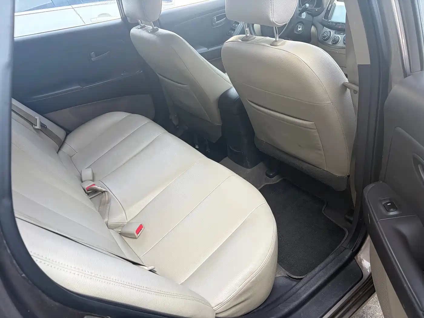 Hyundai Elantra 2011 1.6L Automatic Comfort фото 7