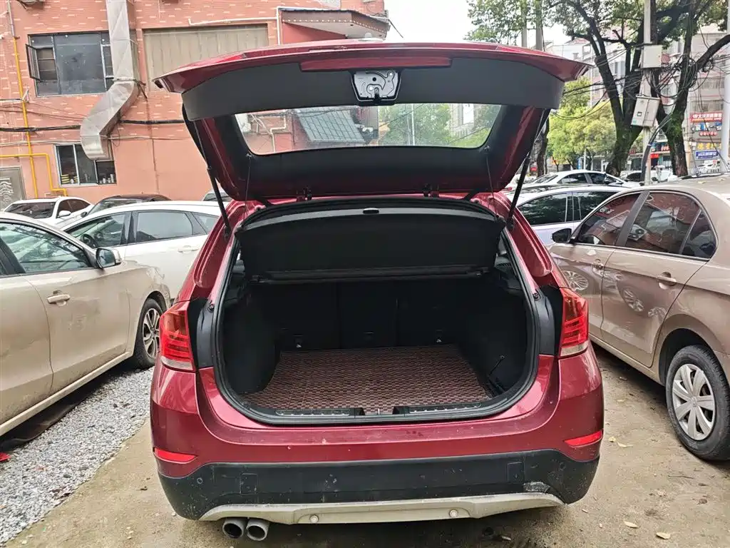 BMW X1 2015 Model sDrive18i Fashion Advanced Edition фото 15