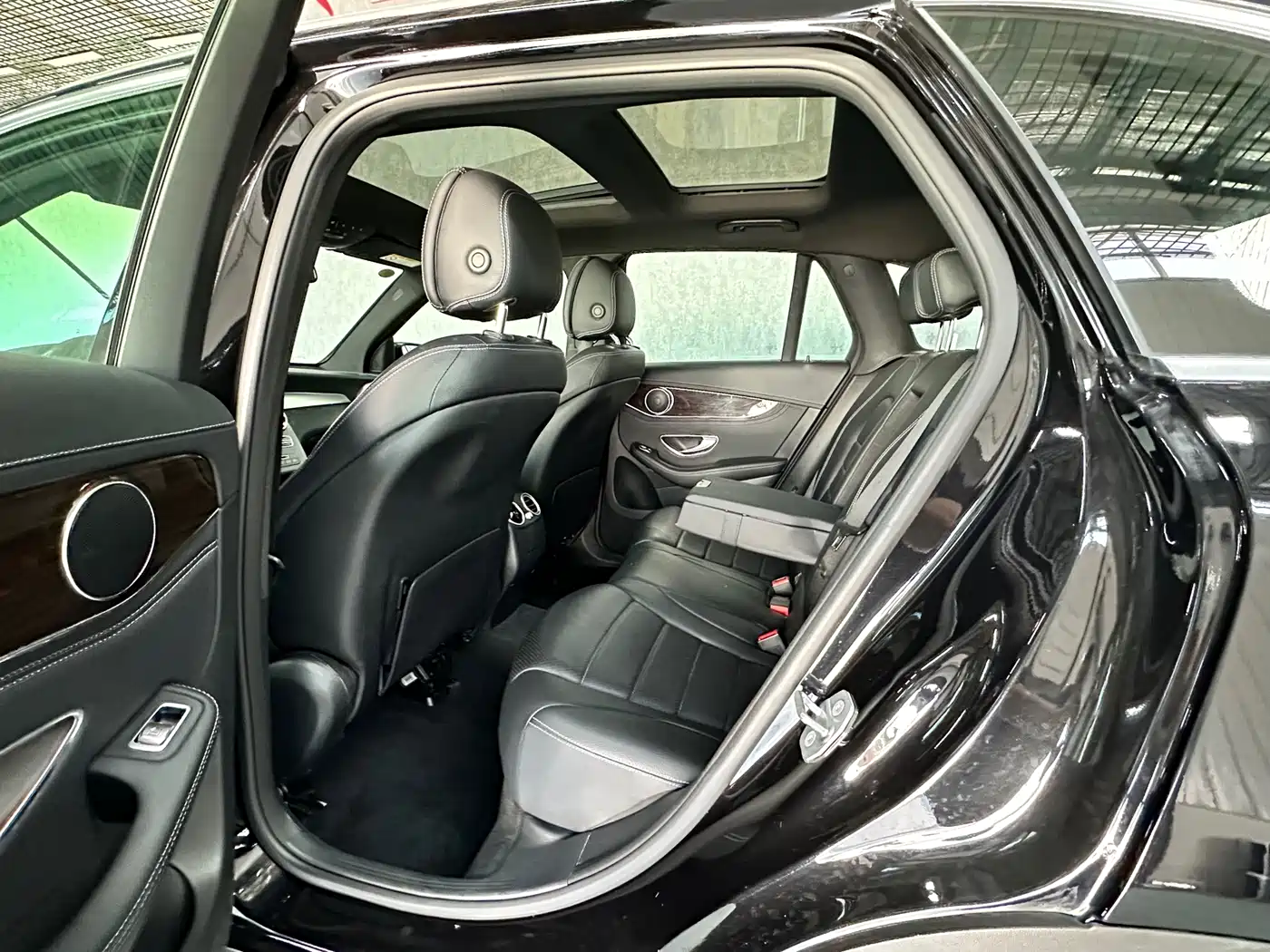 Mercedes-Benz GLC 2018 GLC 260 4MATIC Dynamic фото 10