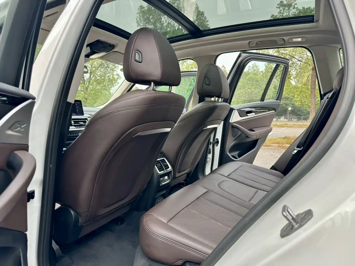 BMW iX3 2023 Leading Type фото 8