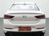 Photo 3 - Hyundai Verna