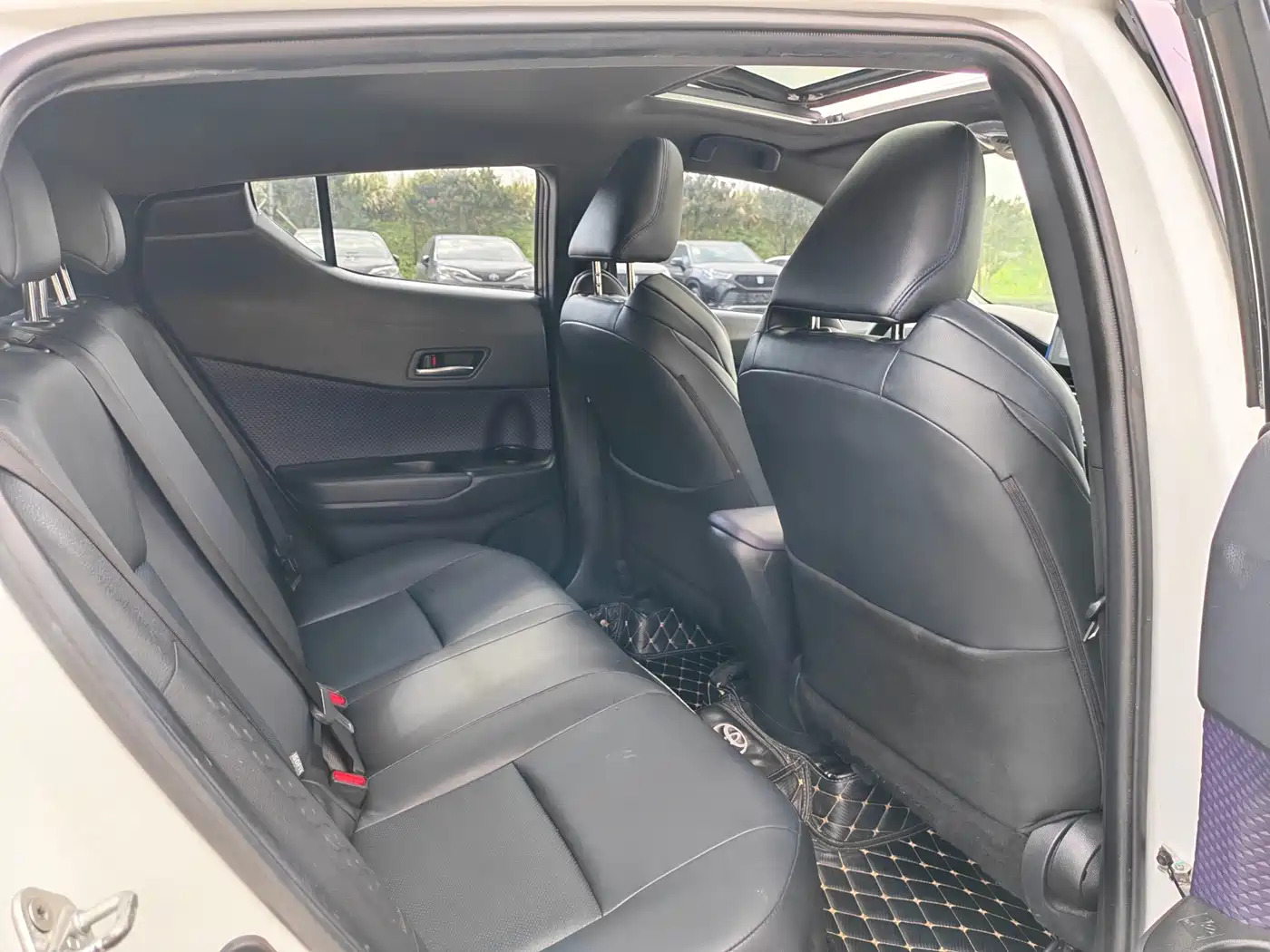 Toyota C-HR 2020 2020 Model 2.0L Leading