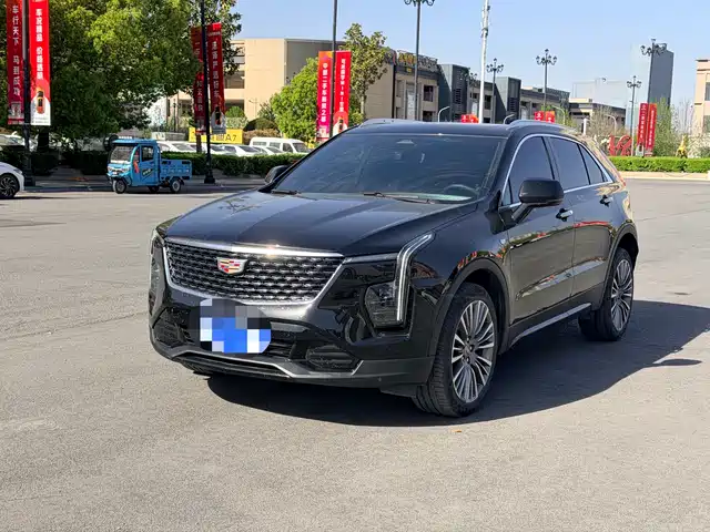 cadillac xt4