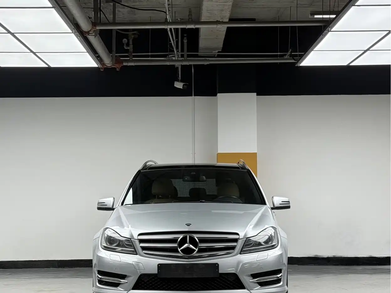 Mercedes-Benz C-Class (Import) 2011 C 200 Luxury Sports Wagon фото 2