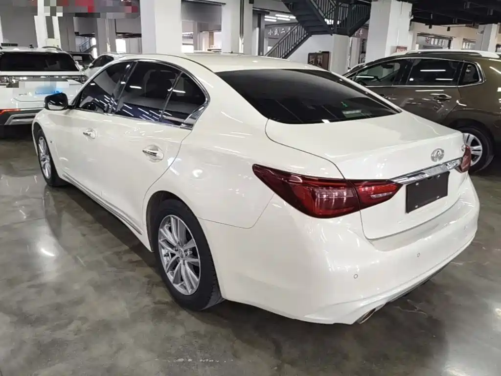 Infiniti Q50L 2021 2018 2.0T Comfort (China VI)