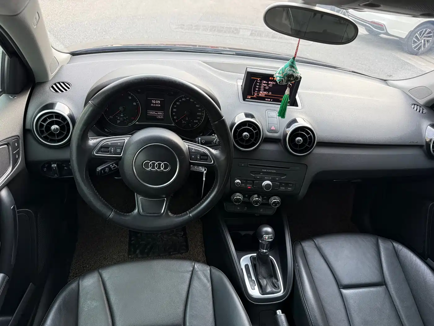 Audi A1 2014 30 TFSI Sportback Comfort фото 6