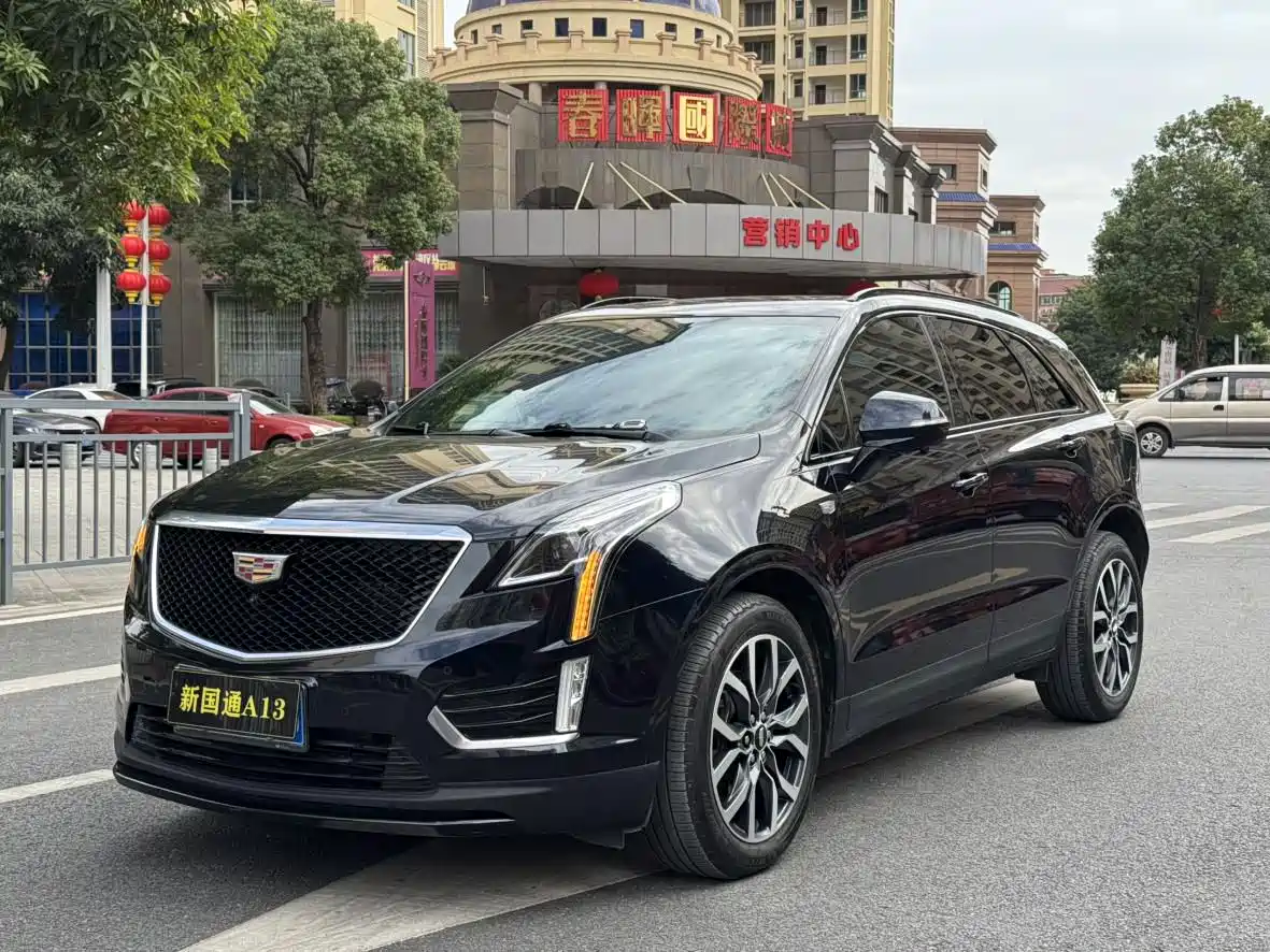 CADILLAC XT5