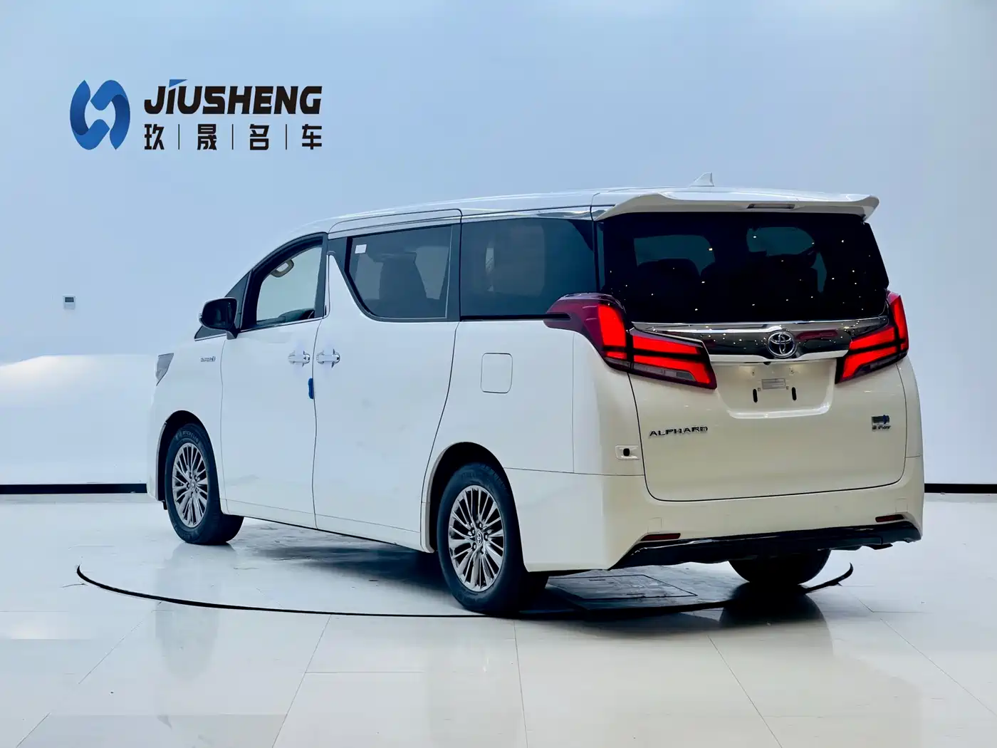 Toyota Alphard 2021 Hybrid 2.5L Luxury фото 5