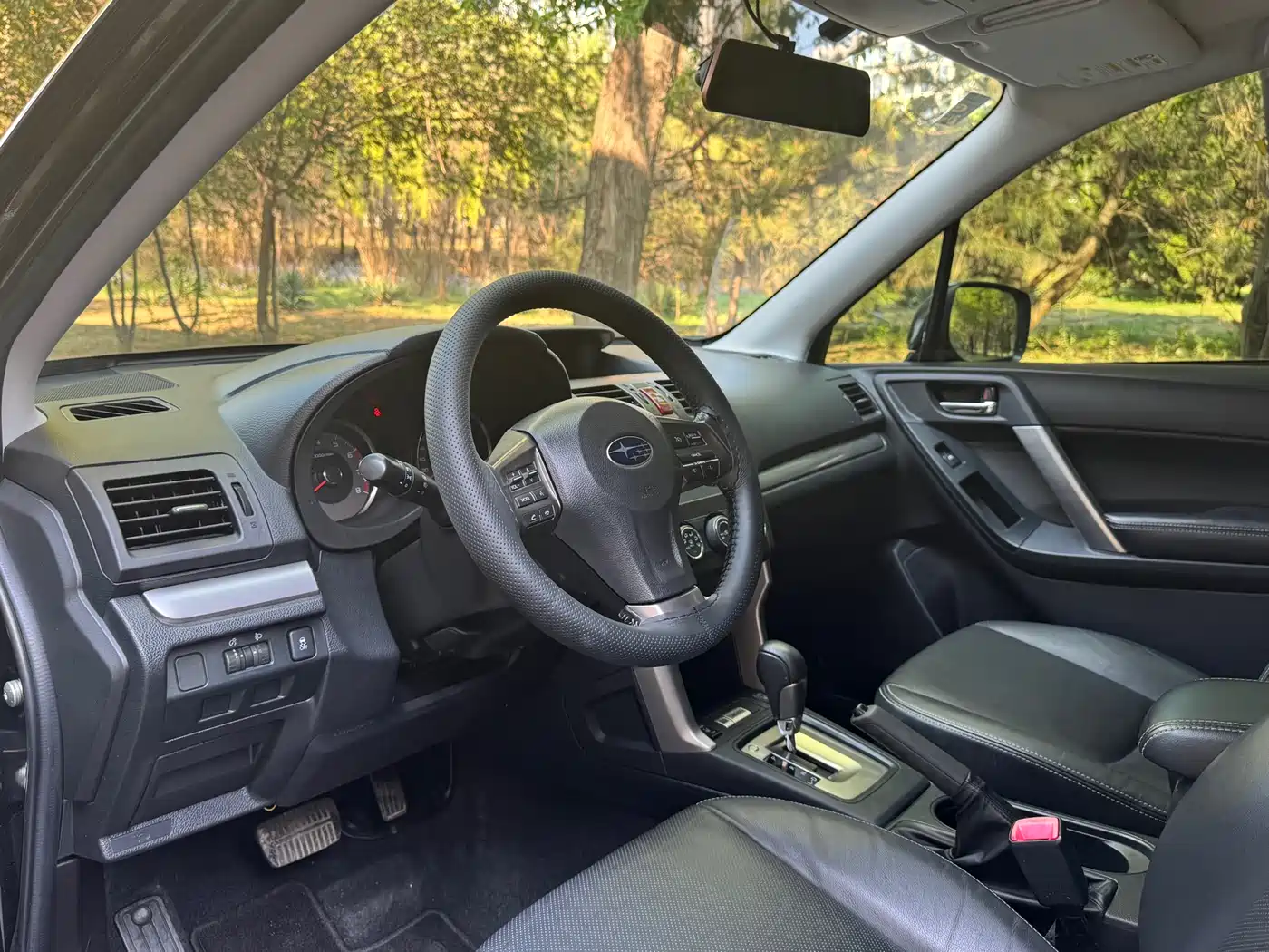 Subaru Forester 2014 2.5i Automatic Elite Edition фото 7