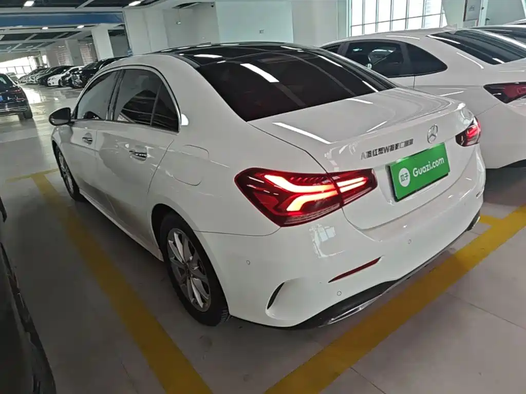Mercedes-Benz A-Class 2020 A 200 L Sport Sedan фото 5