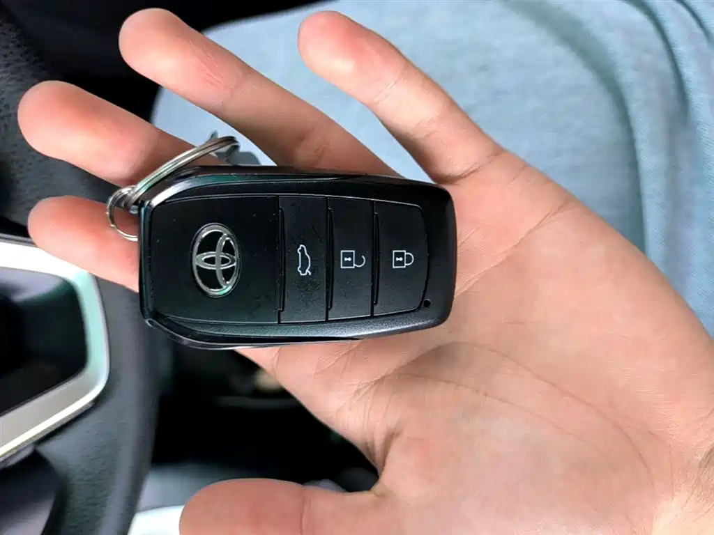 Toyota Levin 2024 Smart Hybrid 1.8L Leading Edition фото 9