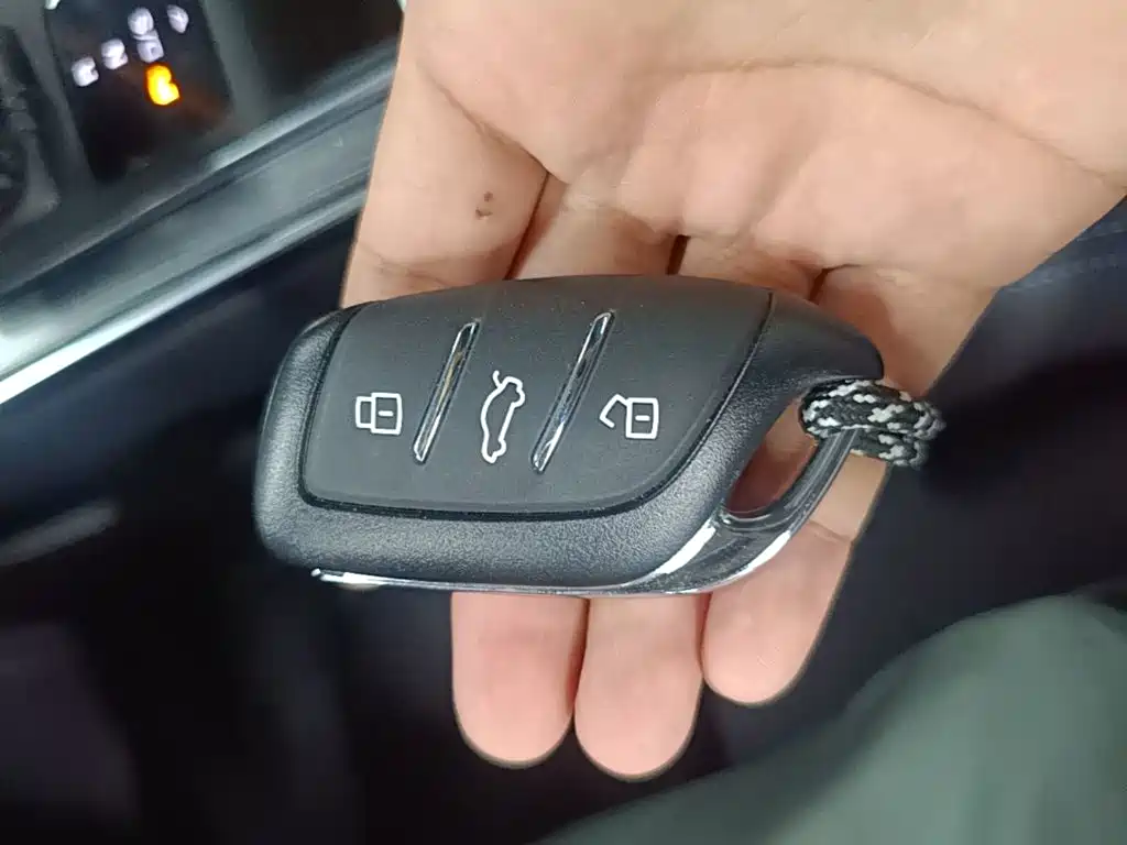 Roewe RX5 2026 2025 PLUS 330TGI Auto Trend-Setting Smart Edition