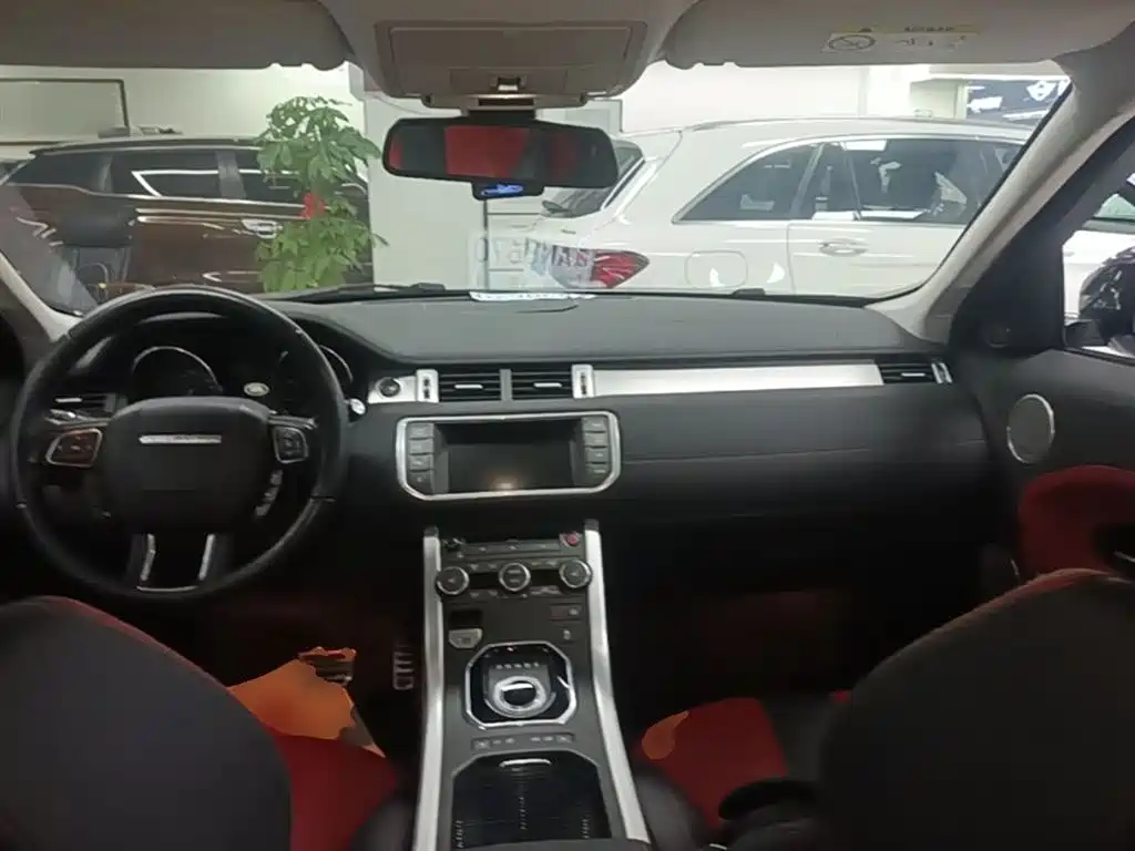 Land Rover Range Rover Evoque (Import) 2014 2.0T 5-door Brilliance Sport фото 10