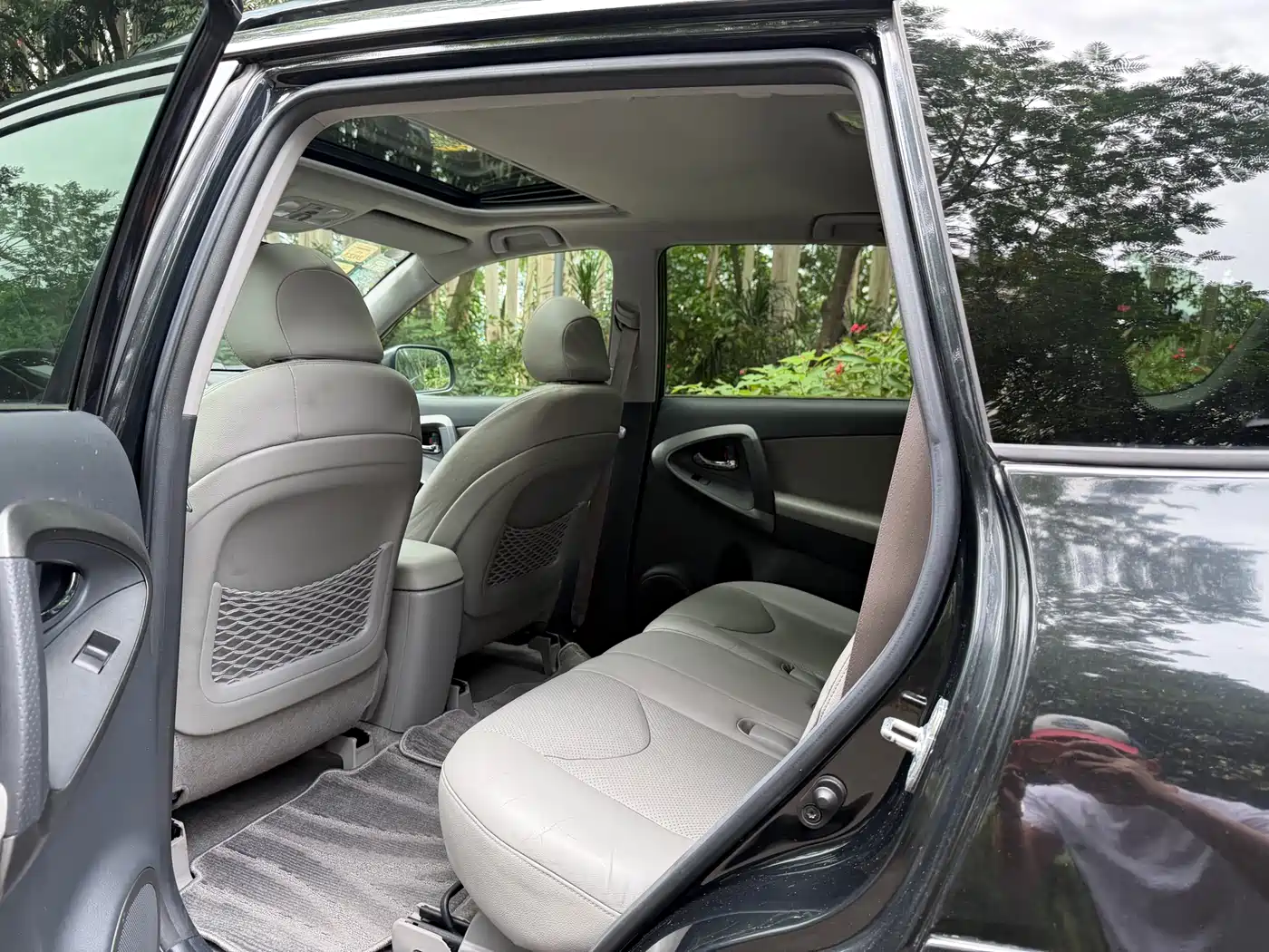Toyota RAV4 Rongfang 2010 Model 2.0L Manual Luxury Upgrade Edition фото 7