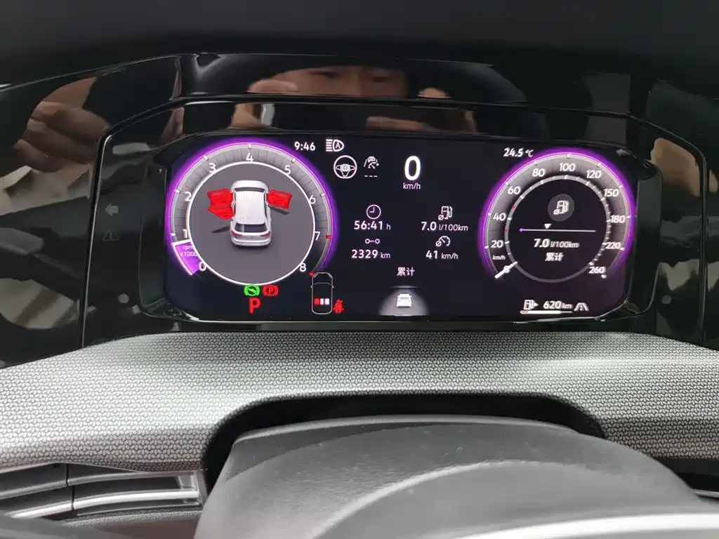 Volkswagen Golf 2025 300TSI R-Line фото 8