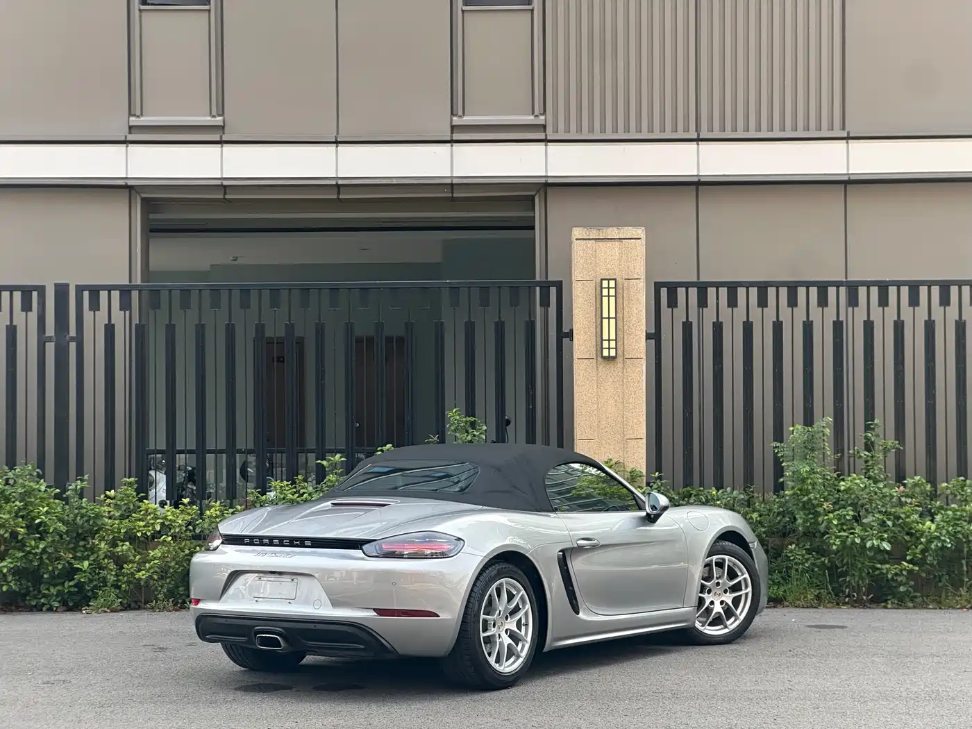 Porsche 718 2016 Boxster 2.0T фото 4