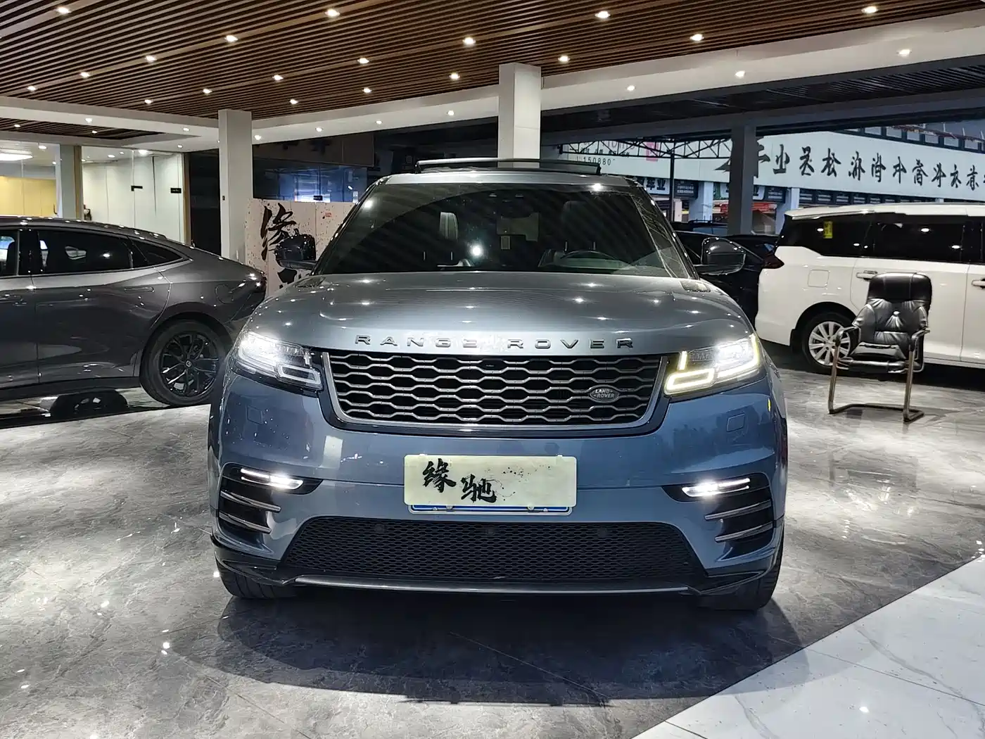 Land Rover Range Rover Velar 2018 P300 R-DYNAMIC S фото 2