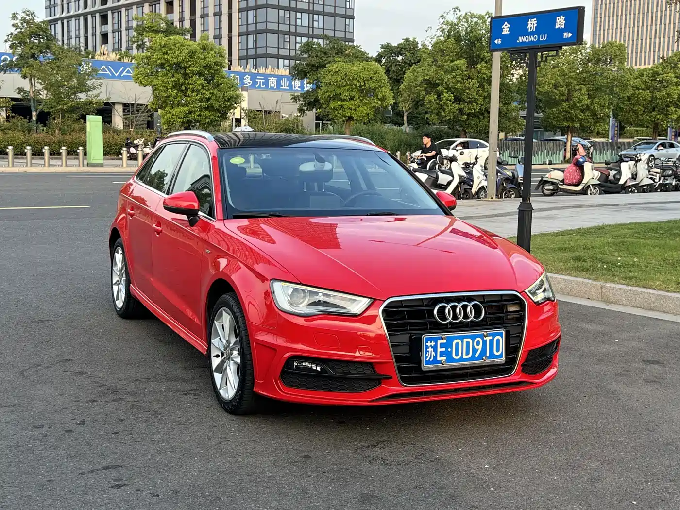 Audi A3 (Import) 2015 2014 Sportback 40 TFSI S line Comfort