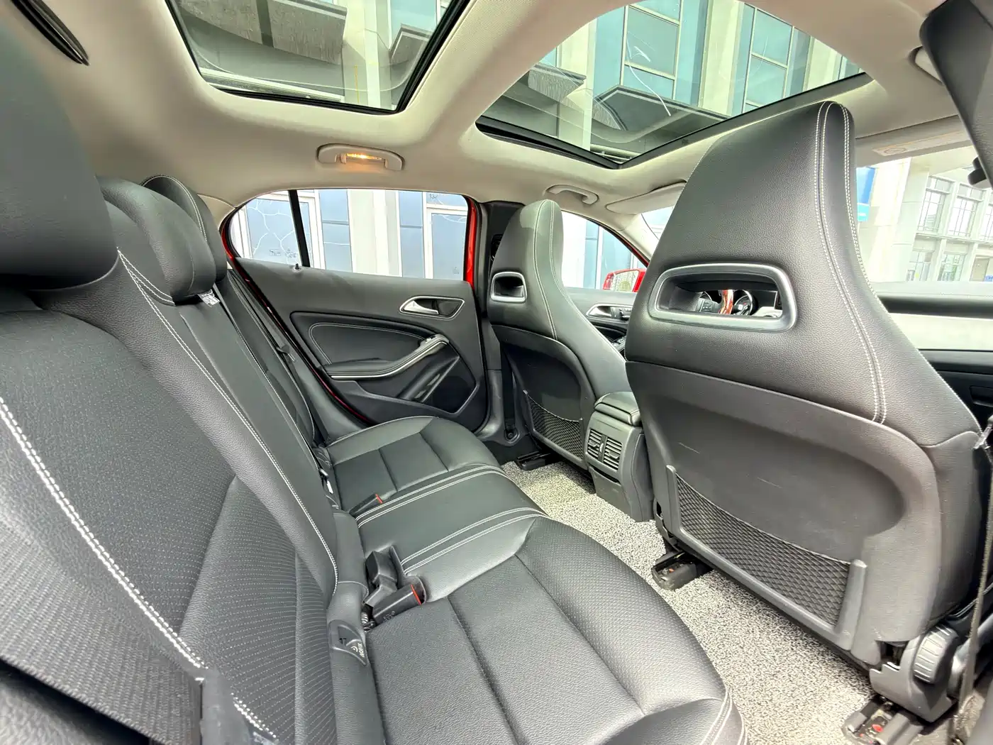 Mercedes-Benz GLA 2015 GLA 200 Fashion фото 8