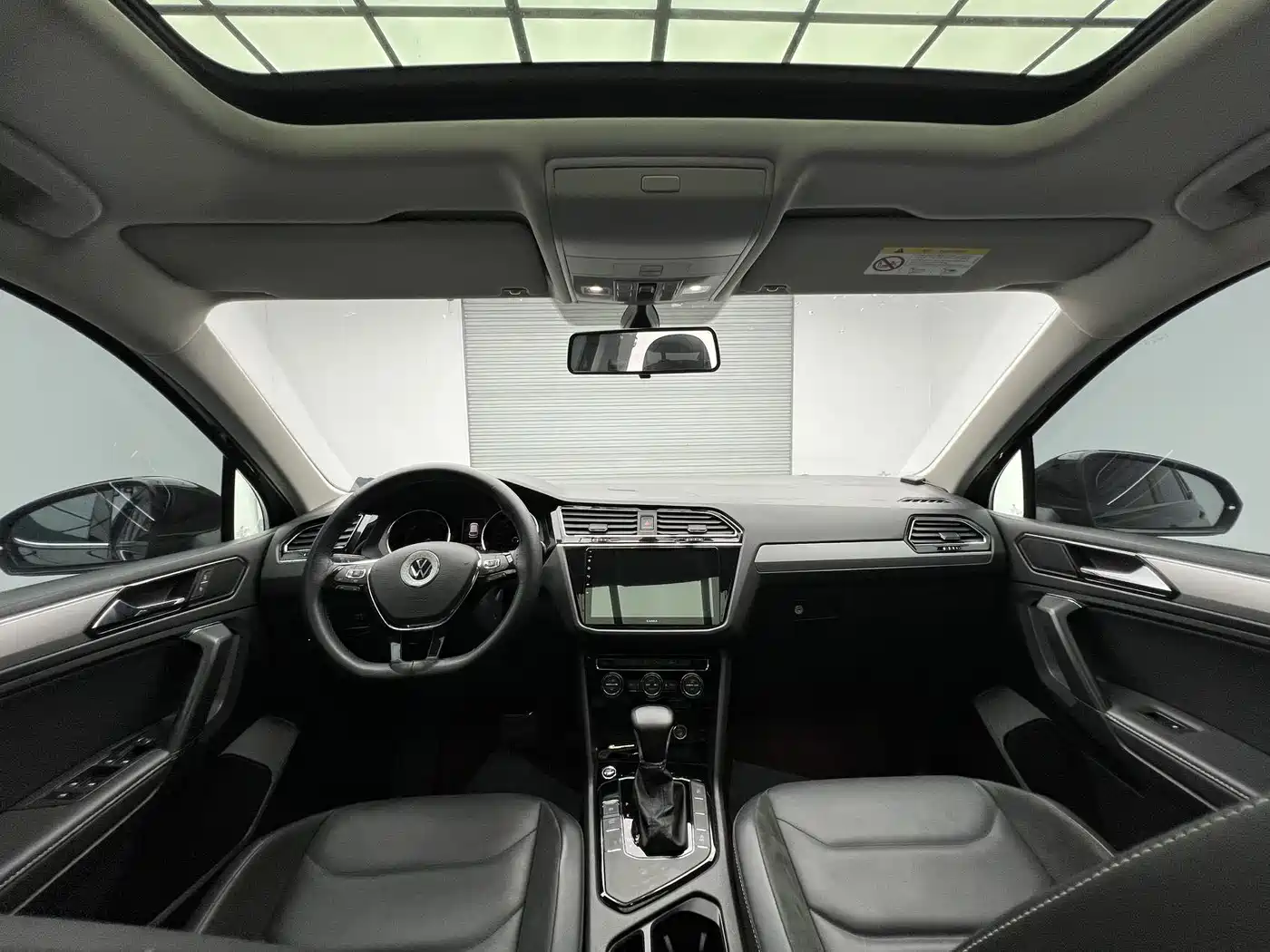 Volkswagen Tiguan L 2021 280TSI Automatic 2WD Smart фото 12