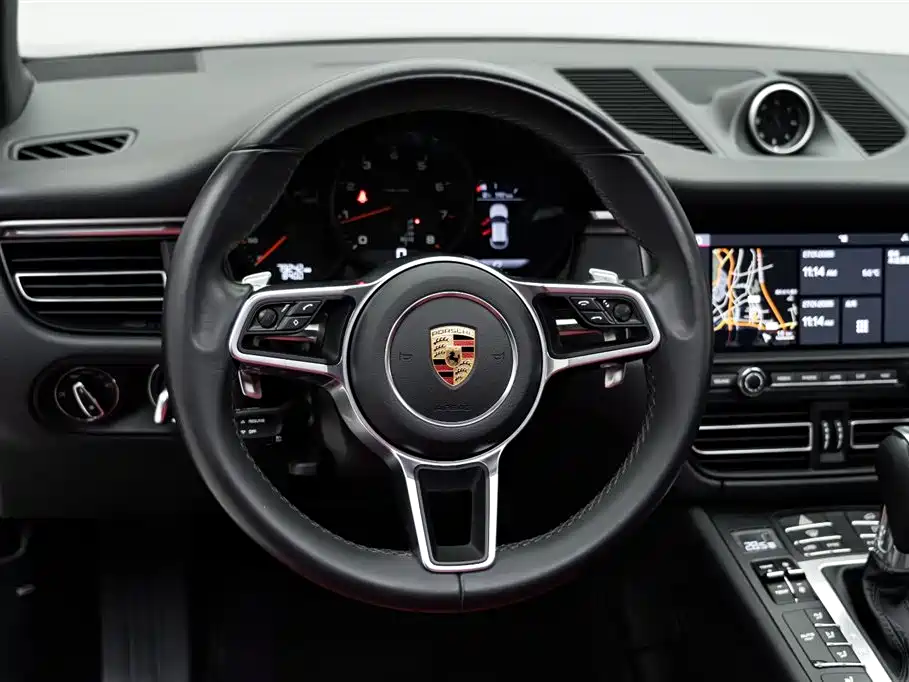 Porsche Macan 2018 Macan 2.0T фото 10