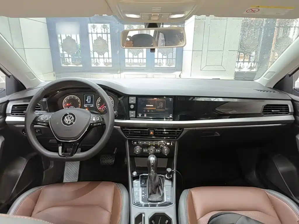 Photo 10 - Volkswagen Lavida