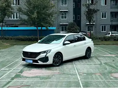 Peugeot 408