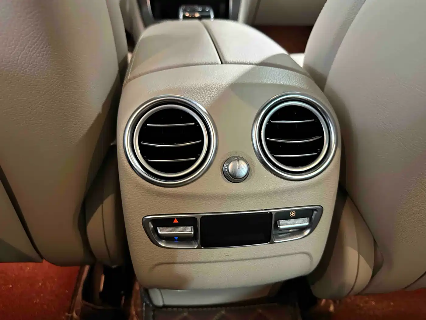 Mercedes-Benz GLC 2018 GLC 300 4MATIC Dynamic фото 9