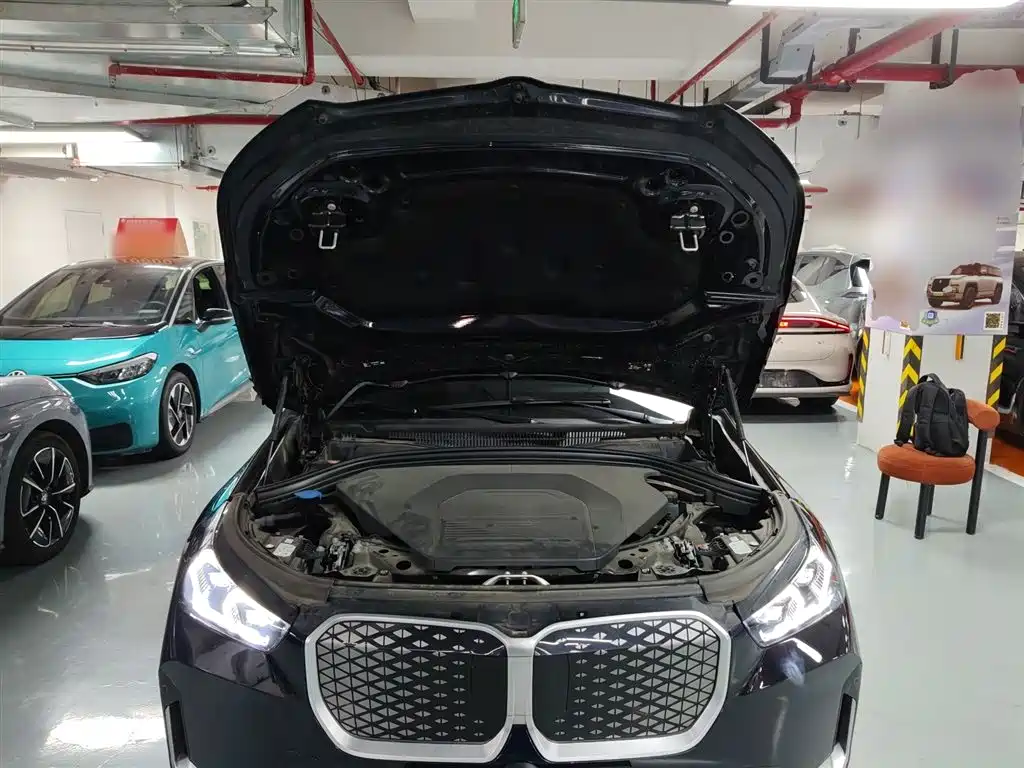 BMW iX1 2023 eDrive25L X Design Package фото 20