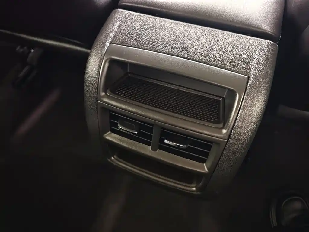 Cadillac XT5 2018 28T 4WD Luxury фото 13