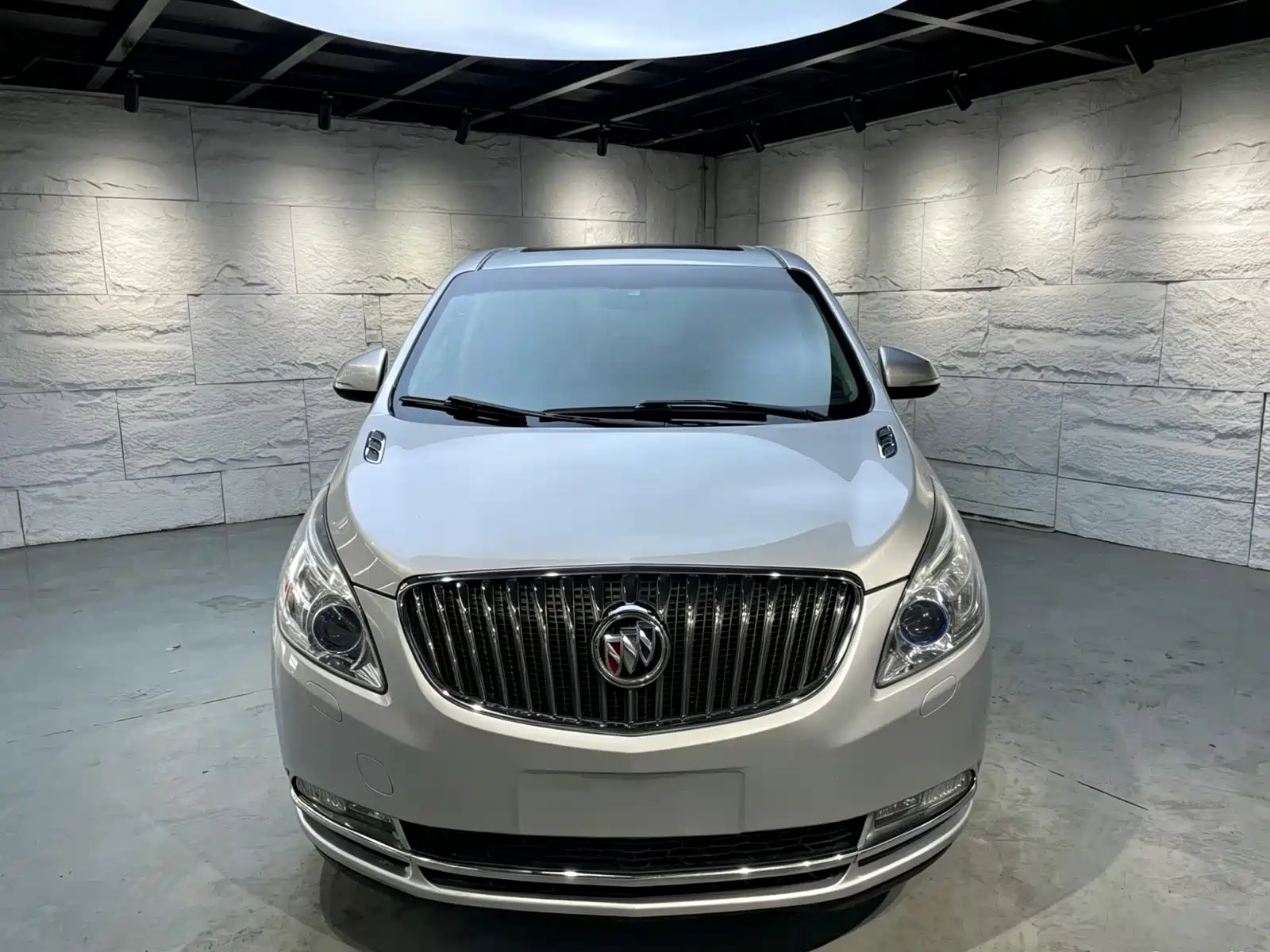 Фото 2 - Buick GL8
